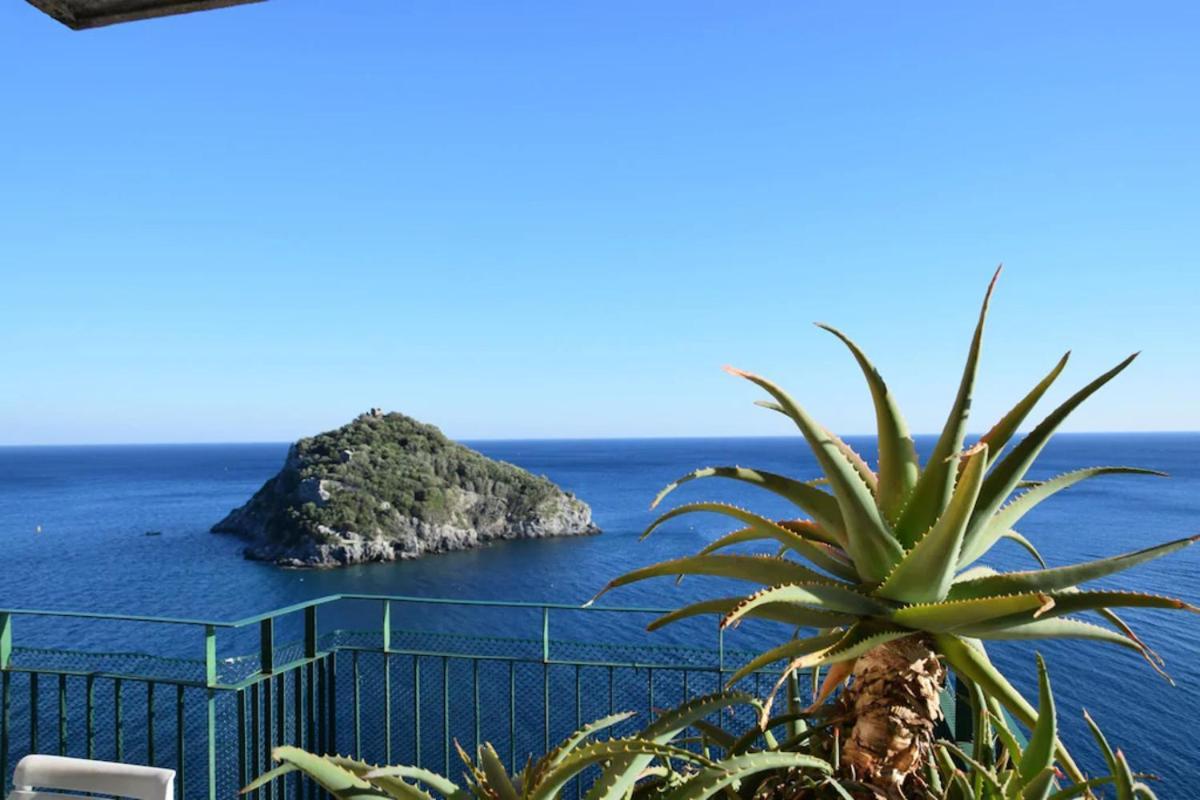 Appartamento Stupenda Vista Mare Берджеджи Экстерьер фото