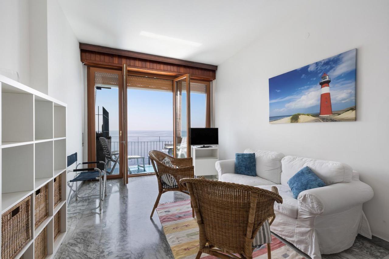 Appartamento Stupenda Vista Mare Берджеджи Экстерьер фото