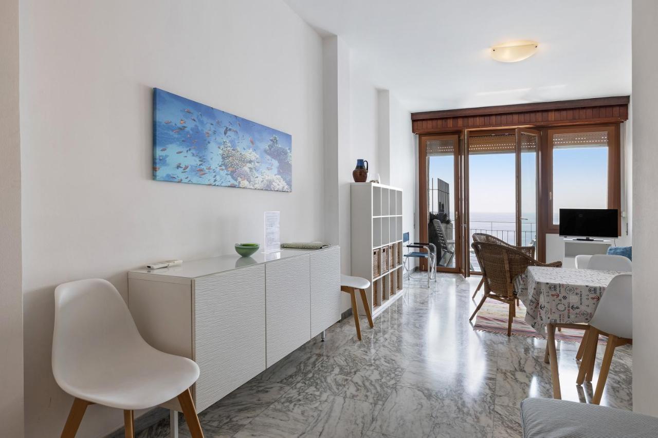 Appartamento Stupenda Vista Mare Берджеджи Экстерьер фото